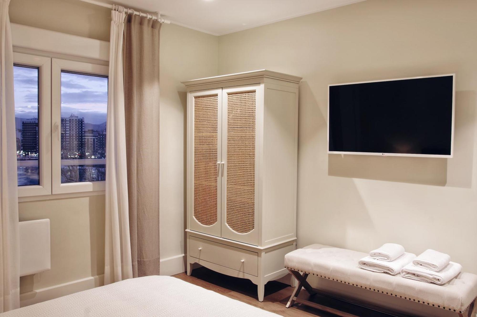 Apartamentos Bahia San Lorenzo Gijon Ngoại thất bức ảnh
