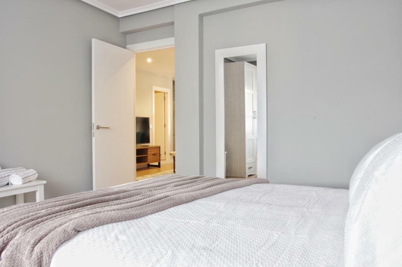 Apartamentos Bahia San Lorenzo Gijon Ngoại thất bức ảnh